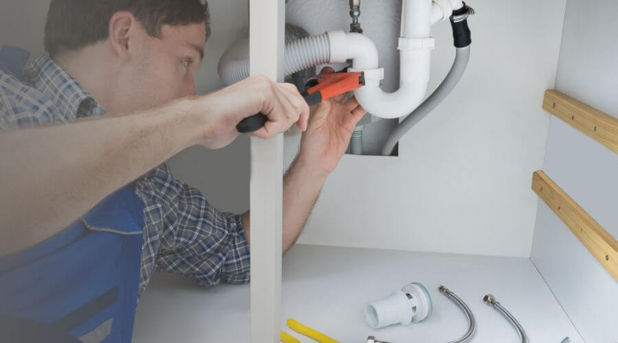 Local tankless water heater installation in Blakesburg, IA